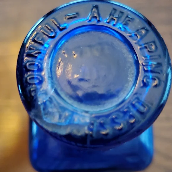 Vintage 1899, Blue Cobalt Glass - John Wyeth & Bro Bottle Pharmacy Bottle - Picture 10 of 10